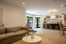 Enlarge photo 118