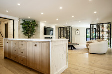 Enlarge photo 38
