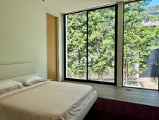 Enlarge photo 77