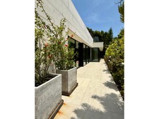 Enlarge photo 119