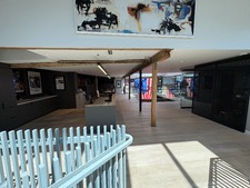 Enlarge photo 21