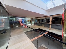Enlarge photo 24