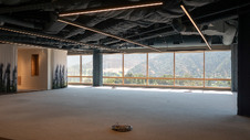 Enlarge photo 46