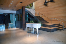 Enlarge photo 146