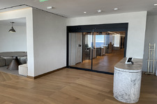 Enlarge photo 118