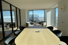 Enlarge photo 149