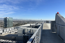 Enlarge photo 37