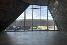 Enlarge photo 53