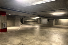 Enlarge photo 69