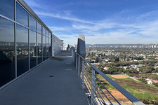 Enlarge photo 86