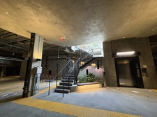 Enlarge photo 37
