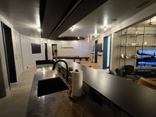 Enlarge photo 46