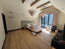 Enlarge photo 60