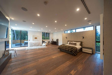 Enlarge photo 52