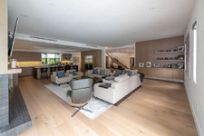 Enlarge photo 26