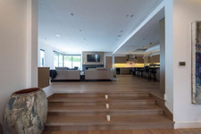 Enlarge photo 29