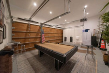 Enlarge photo 108