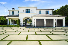 CAST Woodland Hills 11585
