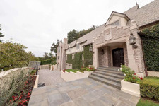 Enlarge photo 28