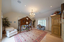 Enlarge photo 61