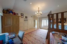 Enlarge photo 62