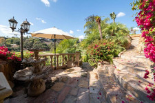 Enlarge photo 118