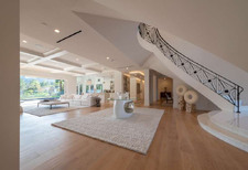 Enlarge photo 37