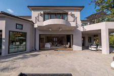 Enlarge photo 108