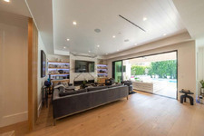 Enlarge photo 43