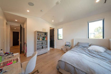 Enlarge photo 72