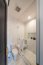 Enlarge photo 89