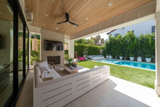 Enlarge photo 115