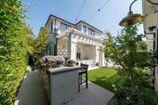 Enlarge photo 121