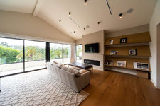Enlarge photo 47