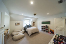 Enlarge photo 48
