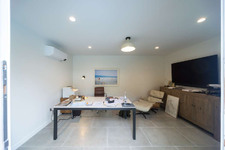 Enlarge photo 88