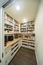 Enlarge photo 92