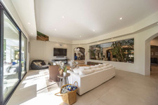 Enlarge photo 37