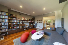 Enlarge photo 44