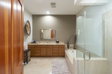 Enlarge photo 90