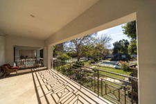 Enlarge photo 123