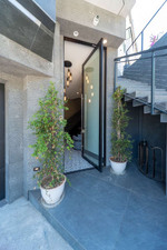 Enlarge photo 22