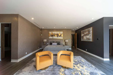 Enlarge photo 51