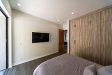 Enlarge photo 57