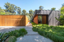 CAST Studio City 11940