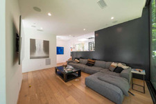 Enlarge photo 56