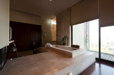 Enlarge photo 51