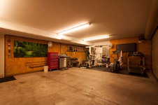 Enlarge photo 69