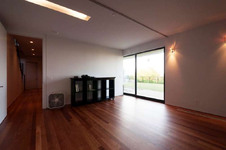 Enlarge photo 84