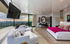 Enlarge photo 61